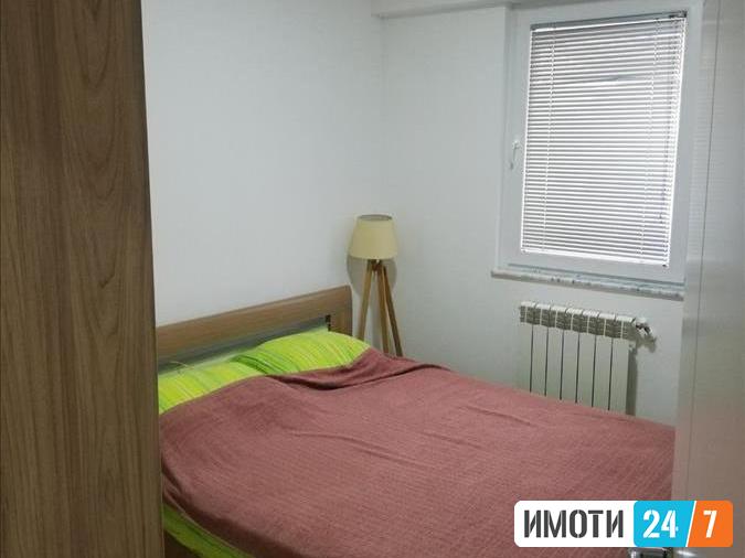Се издава трособен стан 552Тафталиџе