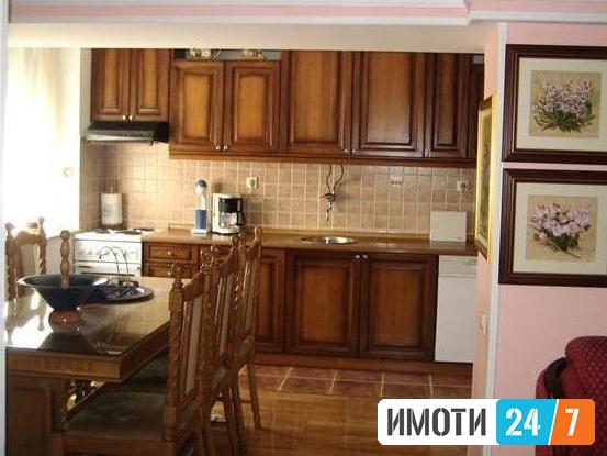 Се изнајмува трособен наместен стан од 68м2Карпош1
