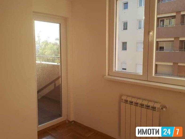 Се продава трособен стан 62м2насАлександрија
