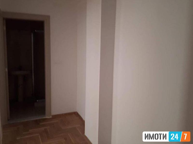 Се продава трособен стан 62м2насАлександрија
