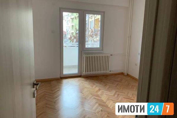 Се издава стан 63м2Центар