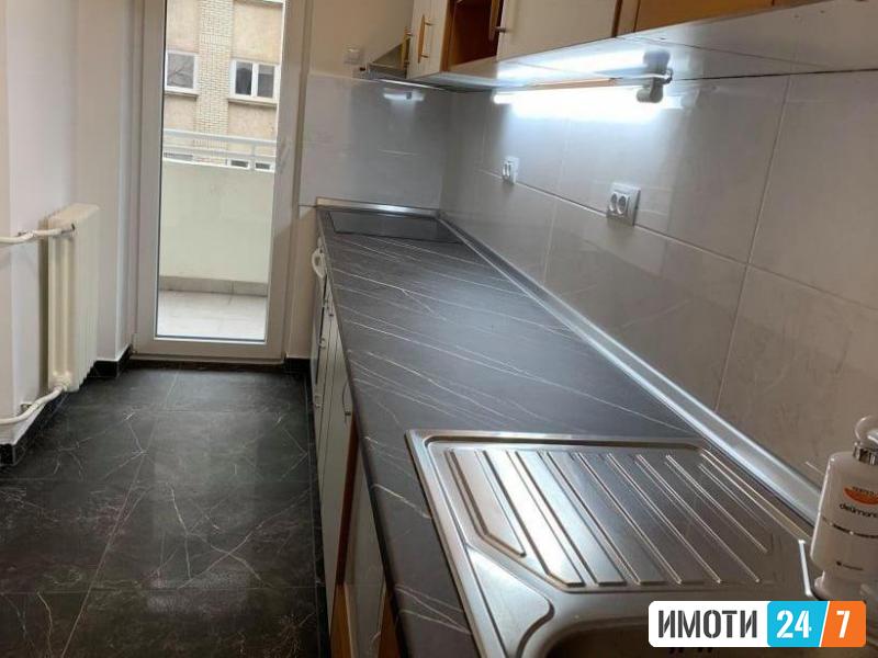 Се издава стан 63м2Центар