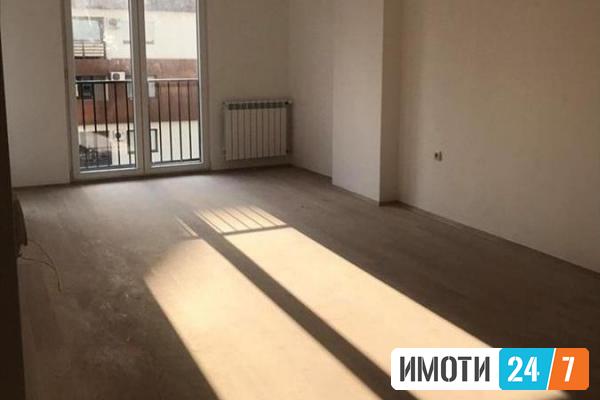 Se prodava odlicen trosoben stan 74m2Taftalidze 1