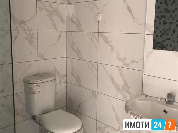 Se prodava odlicen trosoben stan 74m2Taftalidze 1