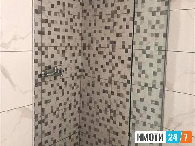 Se prodava odlicen trosoben stan 74m2Taftalidze 1