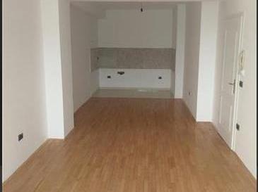 Se prodava odlicen NOV stan 60m2 Taftalidze