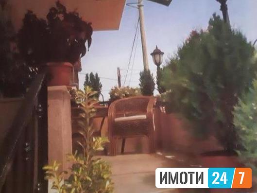 Одличен четворособен стан 85м2Водно