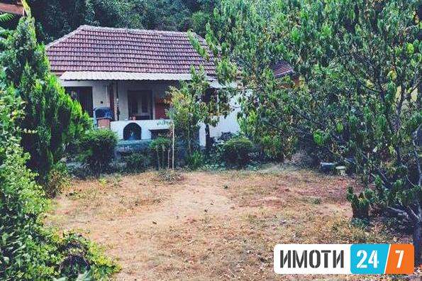 ОДЛИЧНА КУЌА постара НА МИРНА ЛОКАЦИЈАКИСЕЛА ВОДА