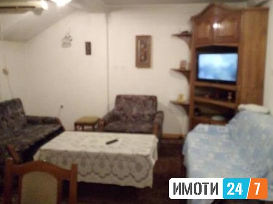 Се изнајмува стан 50м2 на одлична локација Мичурин