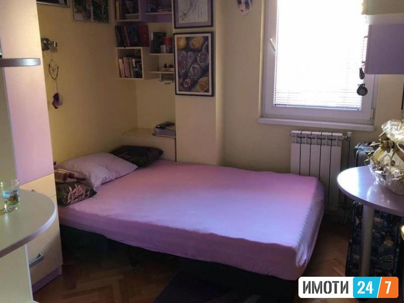 Se prodava prekrasen stan 82m2CENTAR