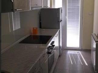 Se prodava trosoben stan 64m2Aerodrom na odlicna lokacija