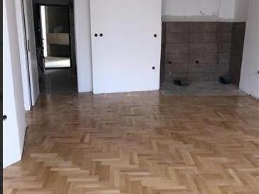 Се продава двособен стан одлична локација 55м2Аеродром