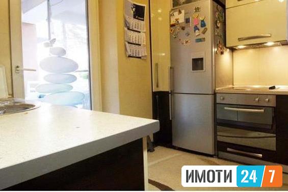 Se prodava trosoben stan 81m2Aerodrom