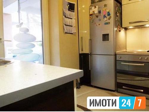 Se prodava trosoben stan 81m2Aerodrom